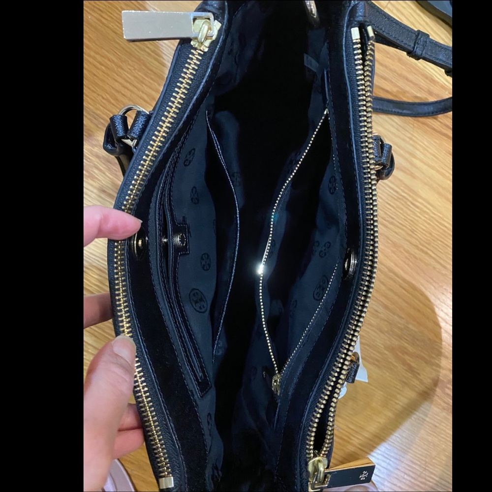 Tory Burch crossbody bag purse w dust bag - Picture 8 of 10